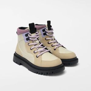 New Zara kids colored mountain  boots